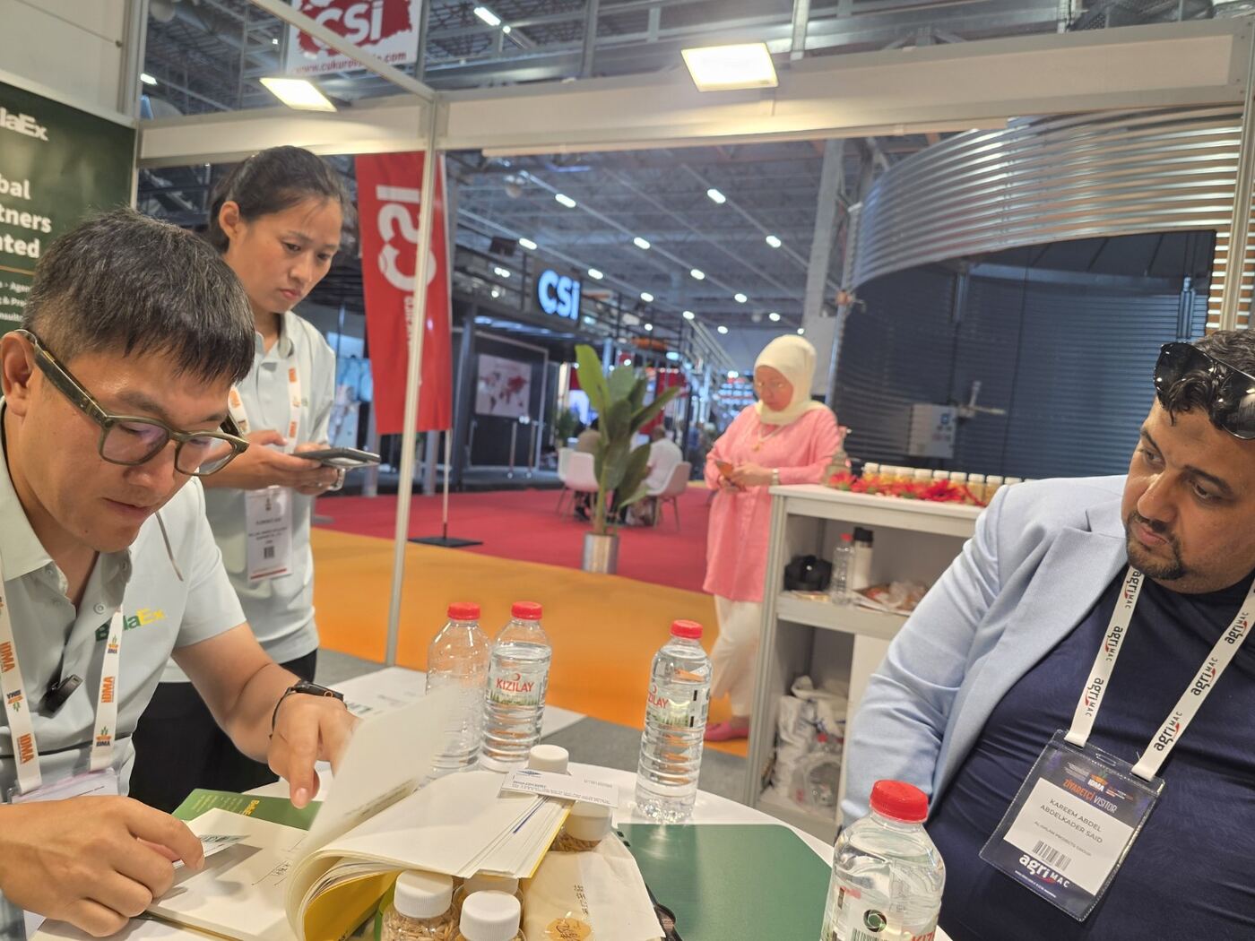 Professional meeting and knowledge exchange