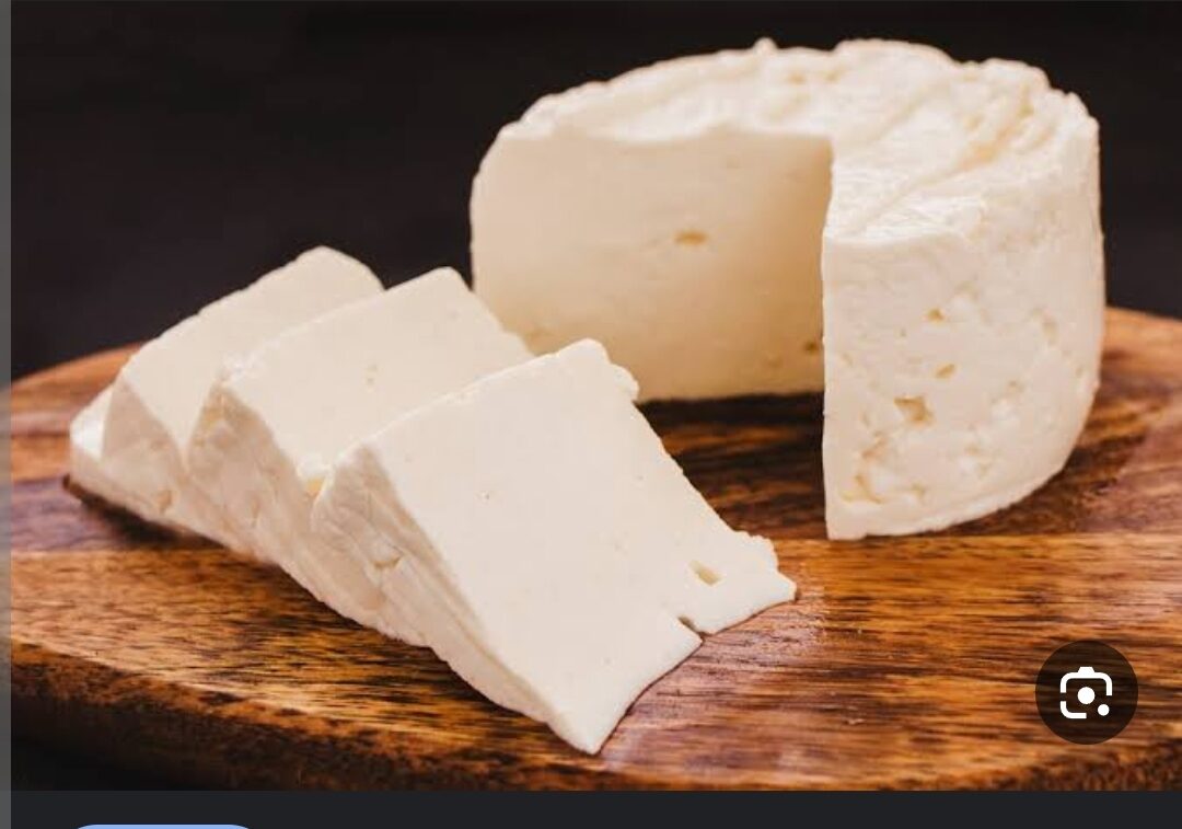 Lambino sheep cheese slices