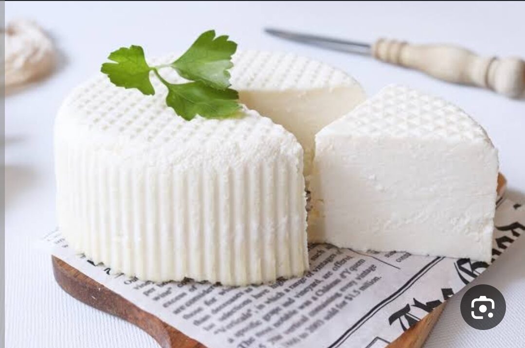 Fresh handcrafted Lambino sheep cheese